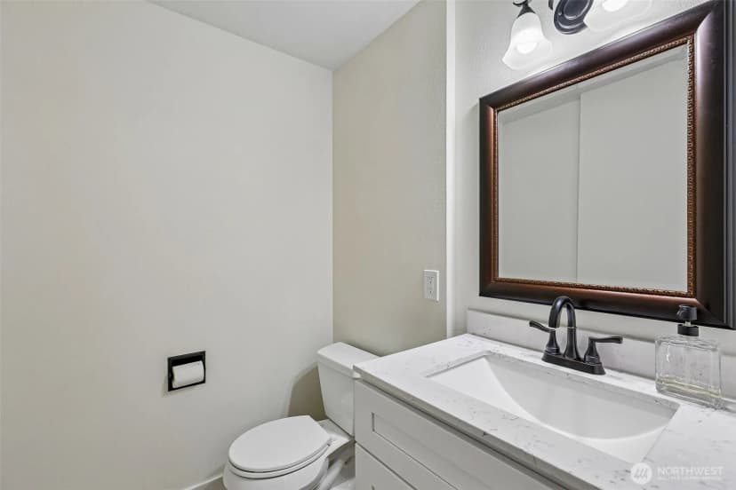 Property photo for 12720 Ne 120th Street #i-1, Kirkland photo 19