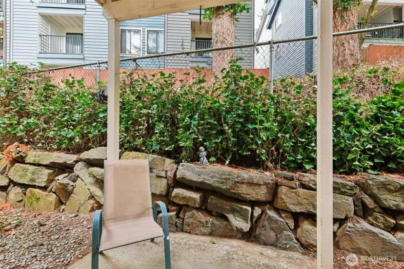Property photo for 12720 Ne 120th Street #i-1, Kirkland photo 22