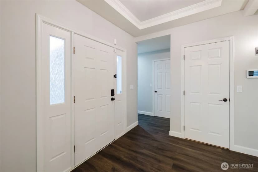 Property photo for 6010 Osprey Circle, Bremerton photo 6