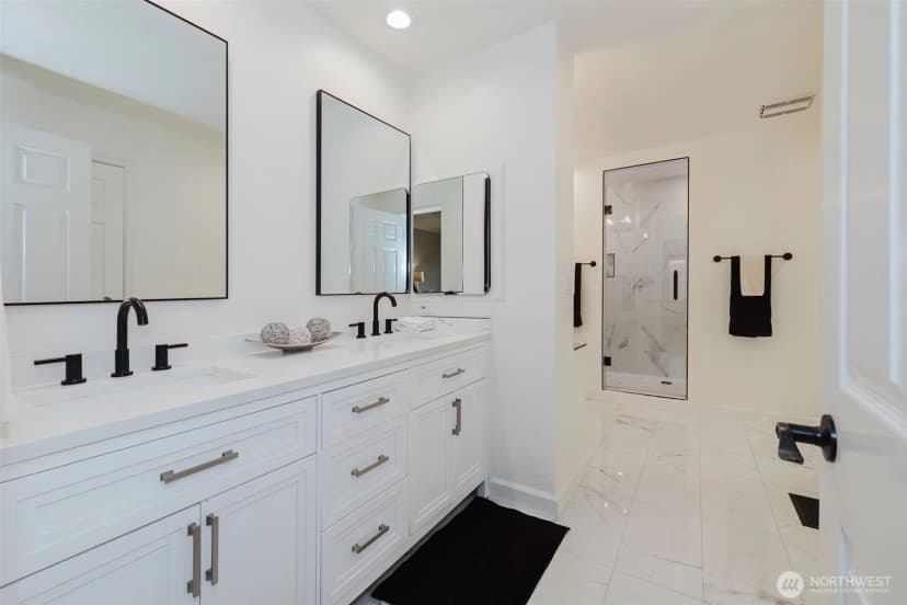 Property photo for 6010 Osprey Circle, Bremerton photo 20