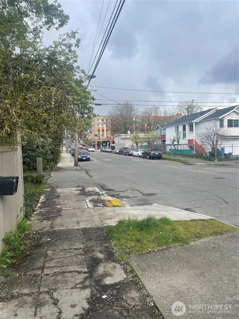 Property photo for 3101 S Walden Street, Seattle photo 8