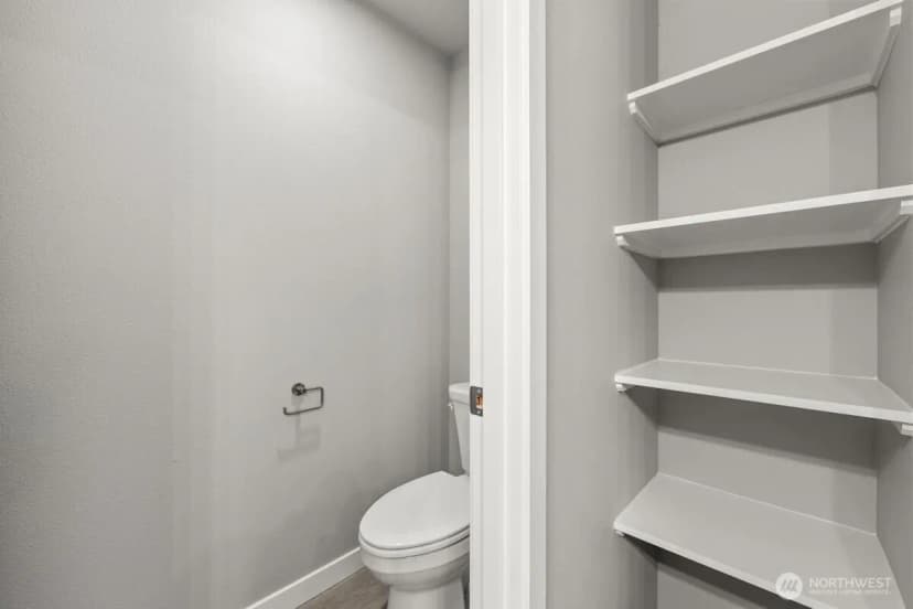 Property photo for 16823 Alder Way #k3, Lynnwood photo 32