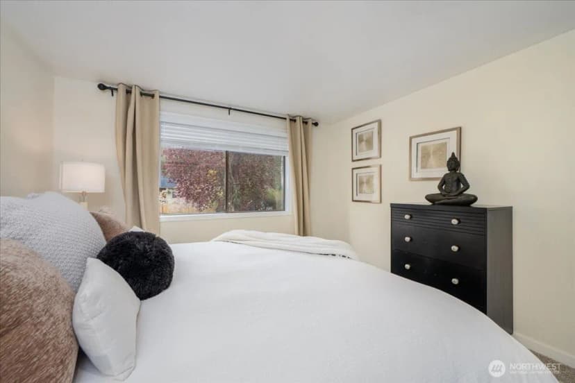 Property photo for 4000 24th Avenue W #202, Seattle photo 15
