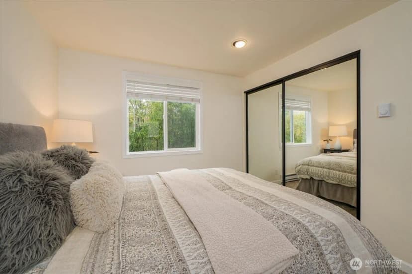 Property photo for 4000 24th Avenue W #202, Seattle photo 18