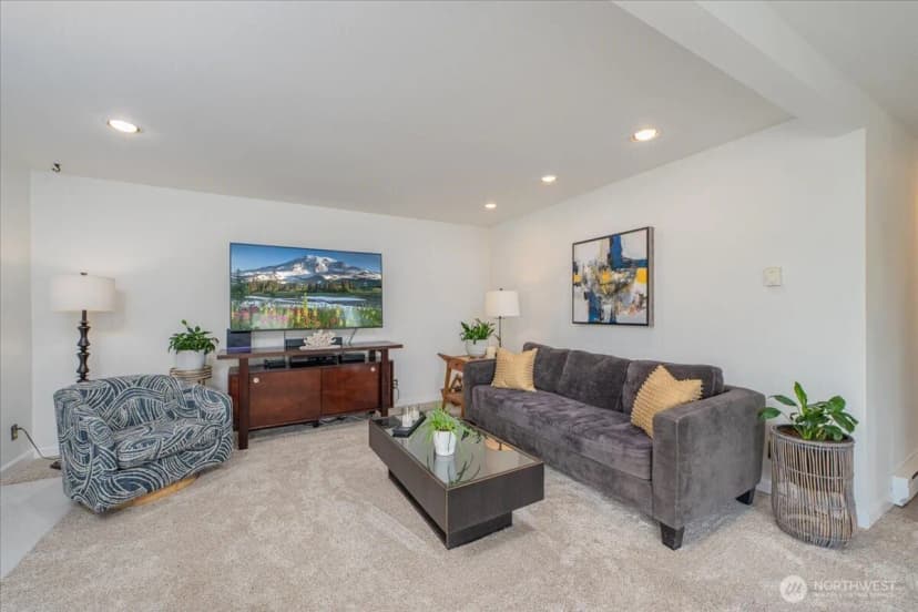 Property photo for 4000 24th Avenue W #202, Seattle photo 10