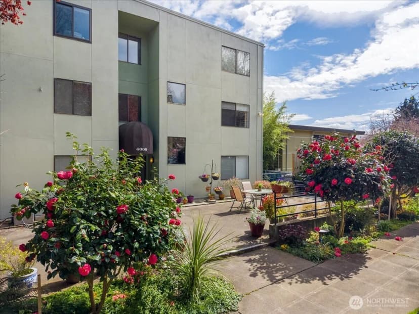 Property photo for 4000 24th Avenue W #202, Seattle