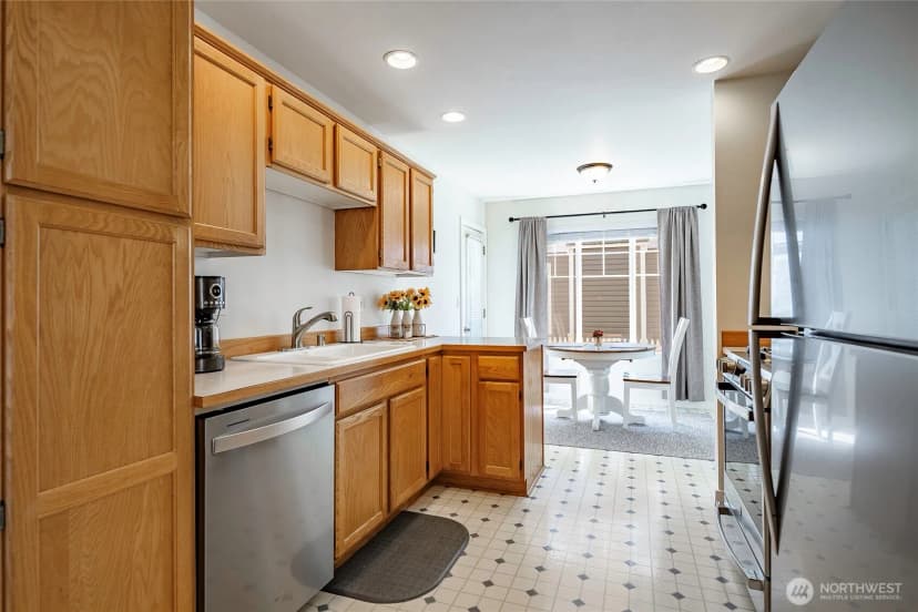 Property photo for 2172 Oak Street, Lynden photo 13