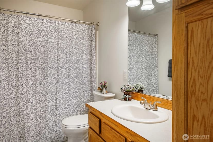 Property photo for 2172 Oak Street, Lynden photo 17
