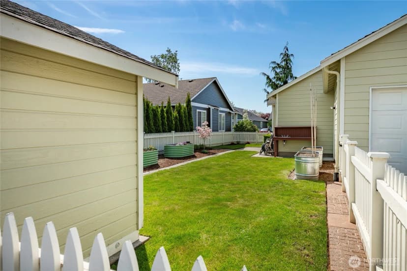 Property photo for 2172 Oak Street, Lynden photo 35