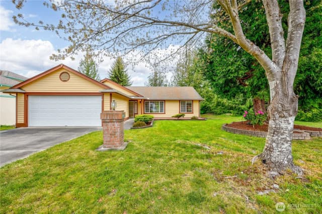 Property photo for 40 Liberty Way, Sequim photo 2