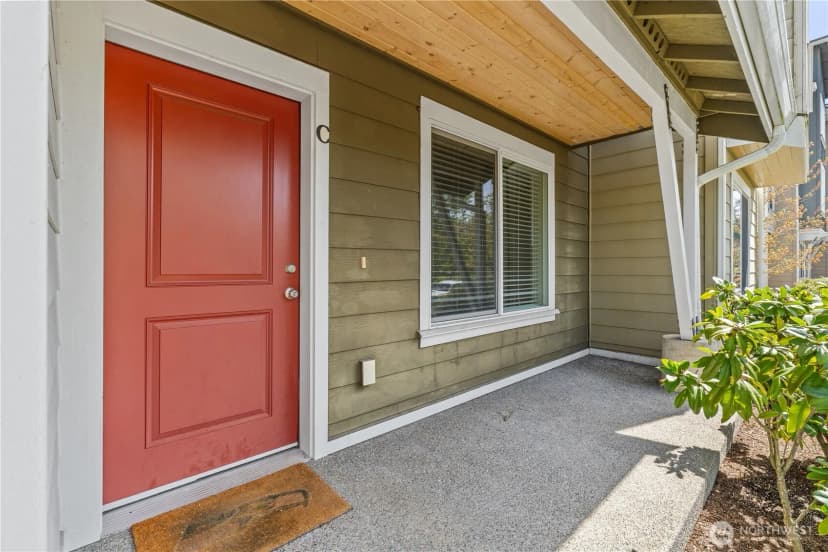 Property photo for 17410 118th Avenue Ct E #c, Puyallup photo 2