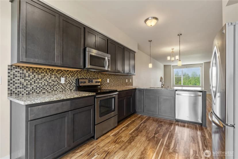 Property photo for 17410 118th Avenue Ct E #c, Puyallup photo 8