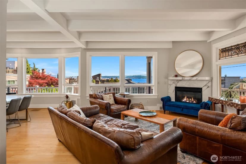 Property photo for 1012 2nd Avenue W, Seattle photo 8