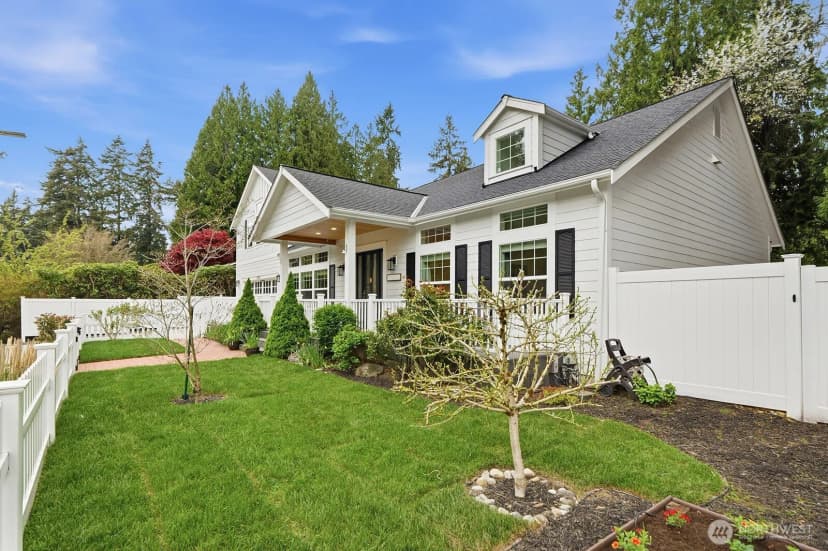 Property photo for 9702 Ne 198th Street, Bothell photo 3