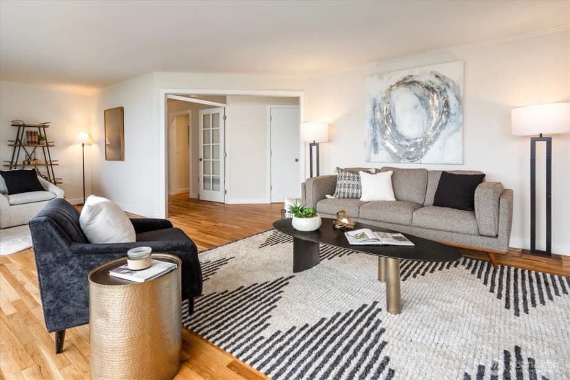 Property photo for 2530 Mount Claire Drive S, Seattle photo 6