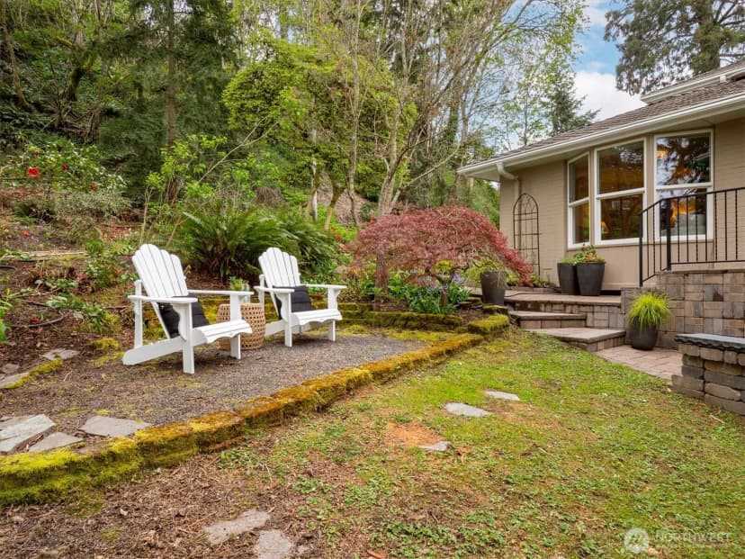 Property photo for 2530 Mount Claire Drive S, Seattle photo 37