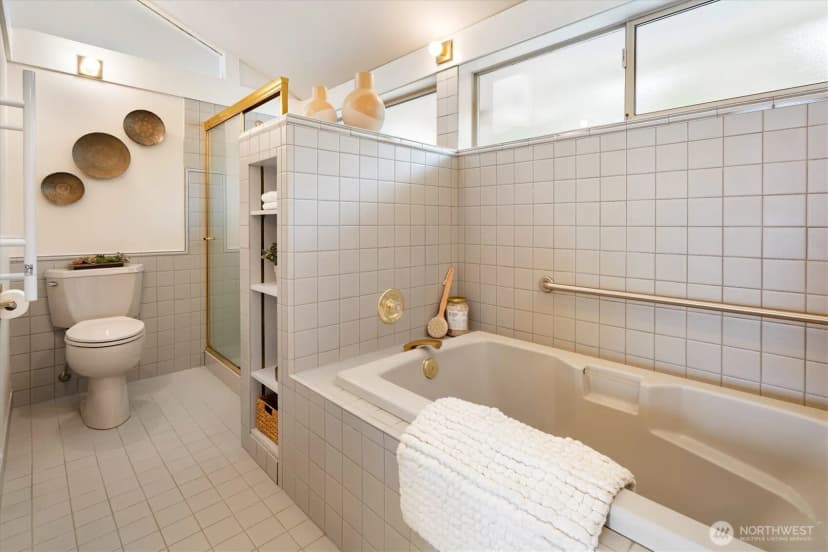 Property photo for 2530 Mount Claire Drive S, Seattle photo 28