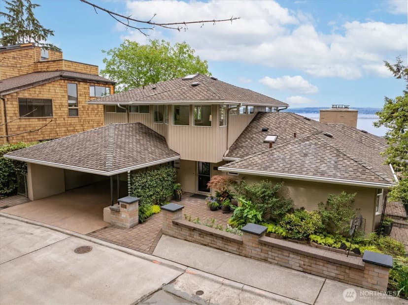 Property photo for 2530 Mount Claire Drive S, Seattle