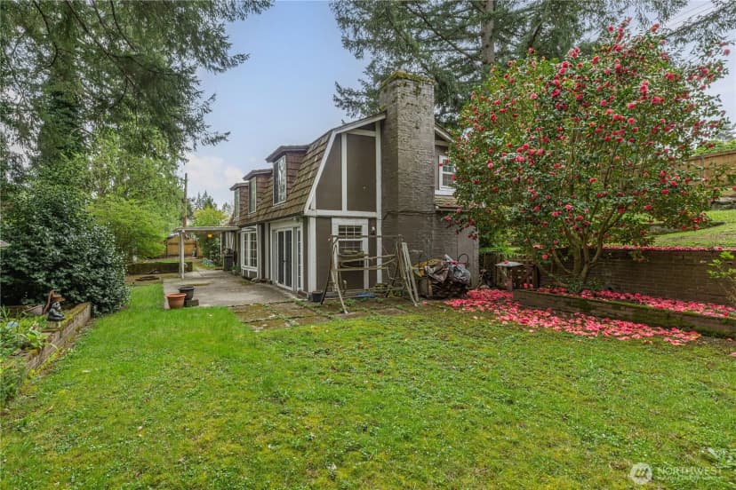 Property photo for 12404 Ne 6th Place, Bellevue photo 28