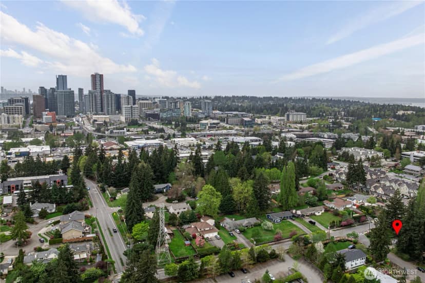 Property photo for 12404 Ne 6th Place, Bellevue photo 32