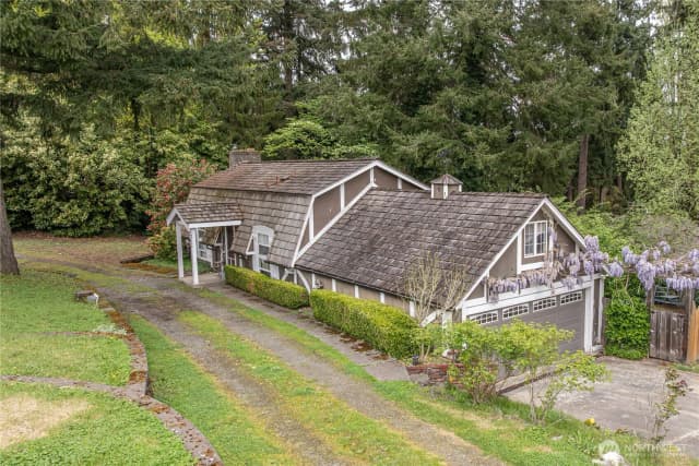 Property photo for 12404 Ne 6th Place, Bellevue photo 5