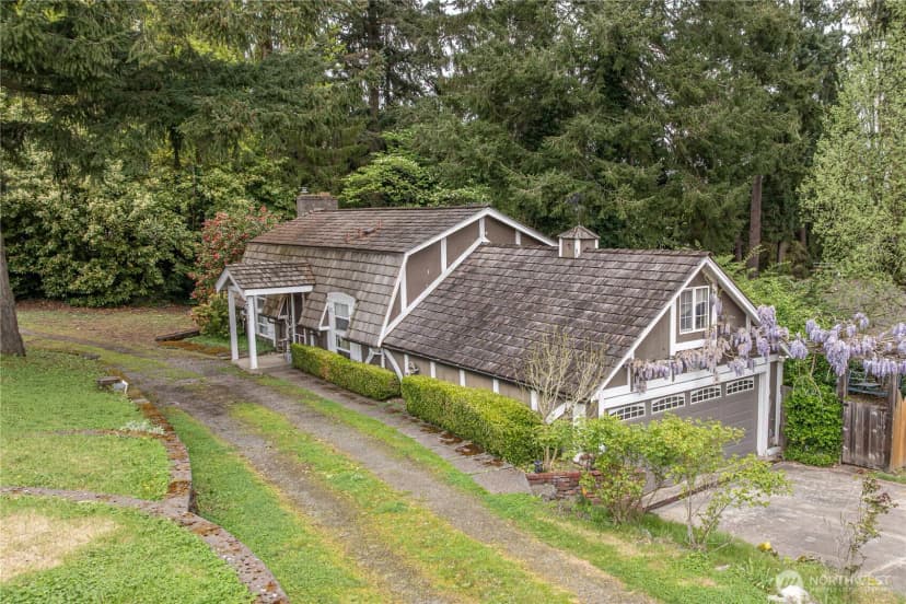 Property photo for 12404 Ne 6th Place, Bellevue photo 5