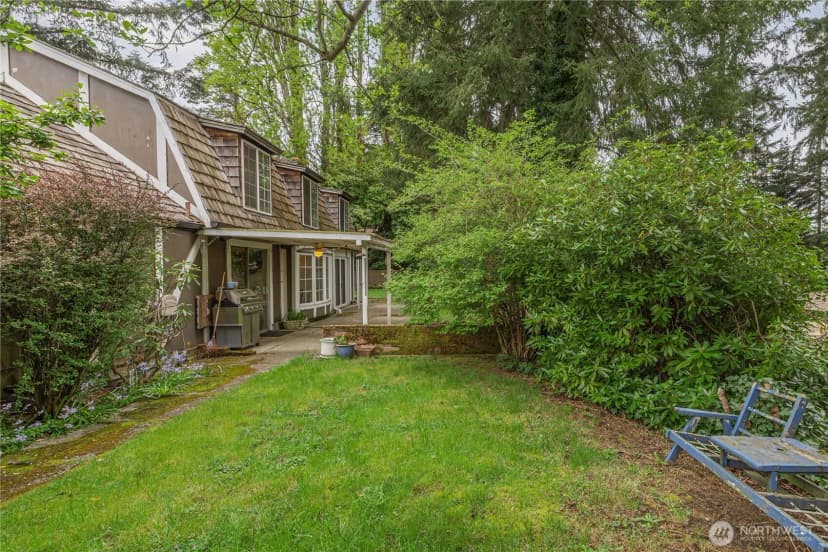 Property photo for 12404 Ne 6th Place, Bellevue photo 27