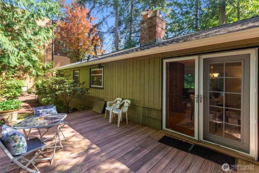Property photo for 327 108 Avenue Se, Bellevue photo 29