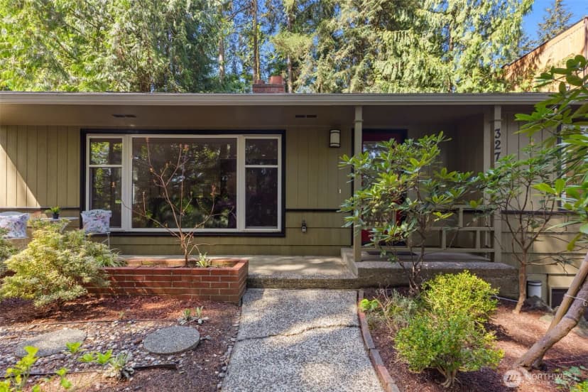 Property photo for 327 108 Avenue Se, Bellevue photo 34