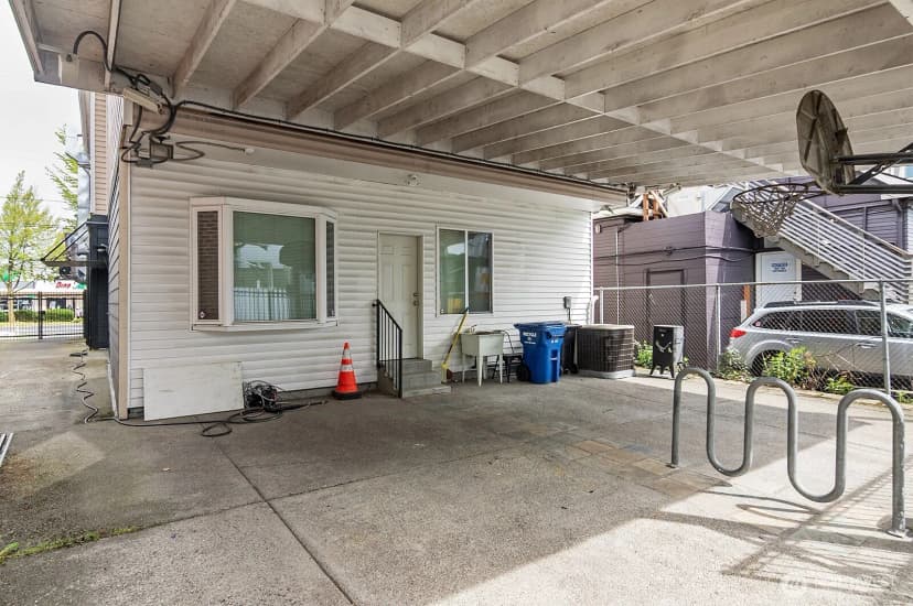 Property photo for 3015 Beacon Avenue S, Seattle photo 6
