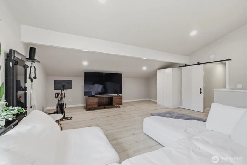 Property photo for 8410 Zircon Drive Sw, Lakewood photo 30