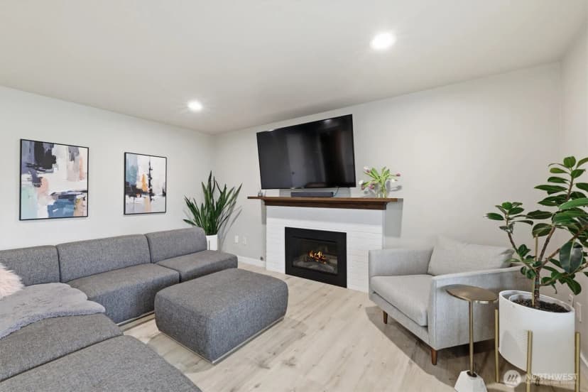 Property photo for 8410 Zircon Drive Sw, Lakewood photo 15
