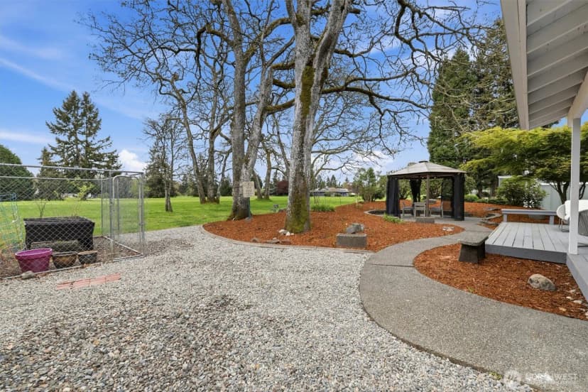 Property photo for 8410 Zircon Drive Sw, Lakewood photo 37
