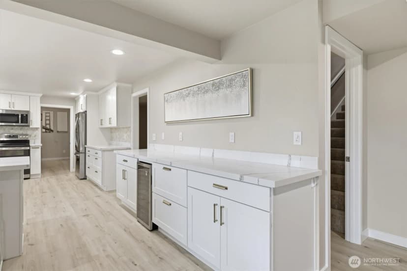Property photo for 8410 Zircon Drive Sw, Lakewood photo 11
