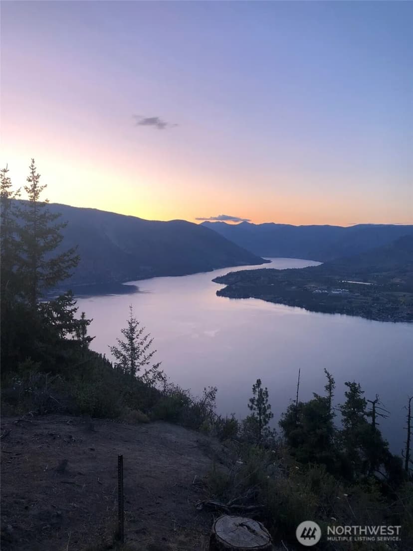 Property photo for 2650 S Lakeshore Road, Chelan photo 10