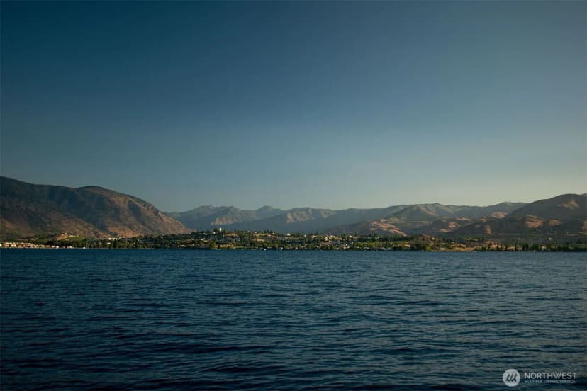 Property photo for 2650 S Lakeshore Road, Chelan photo 5