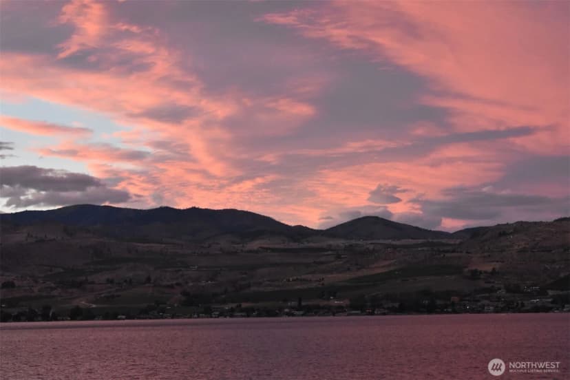 Property photo for 2650 S Lakeshore Road, Chelan photo 7