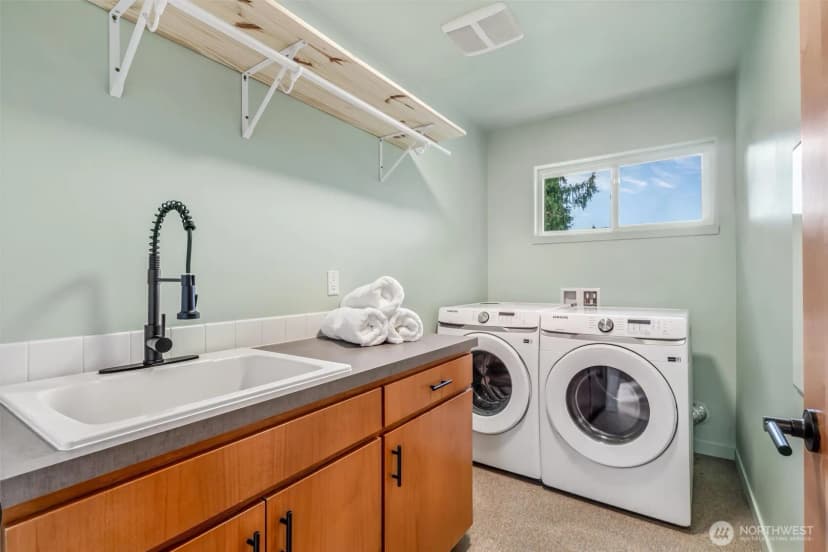 Property photo for 11339 40th Avenue Ne, Seattle photo 27