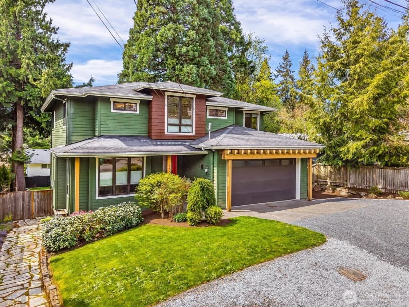 Property photo for 11339 40th Avenue Ne, Seattle photo 2