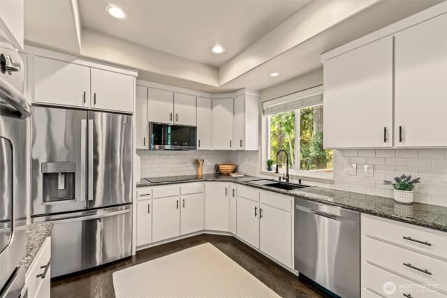 Property photo for 11339 40th Avenue Ne, Seattle photo 5