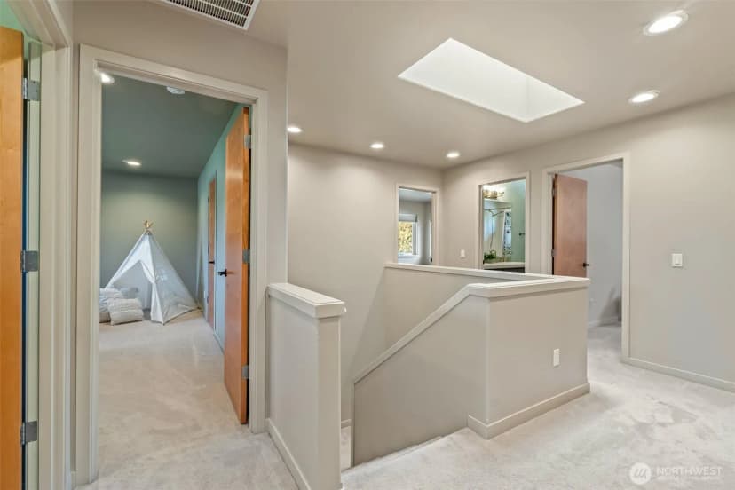 Property photo for 11339 40th Avenue Ne, Seattle photo 14