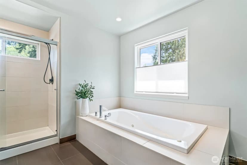 Property photo for 11339 40th Avenue Ne, Seattle photo 18