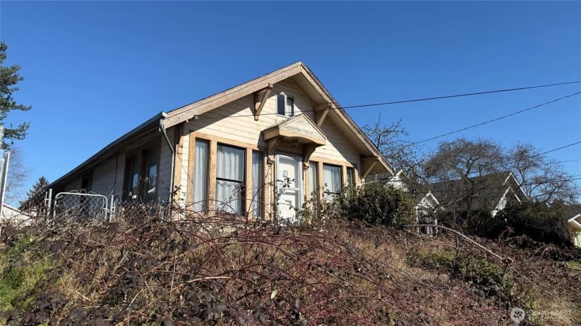 Property photo for 4816 S Chicago Street, Seattle
