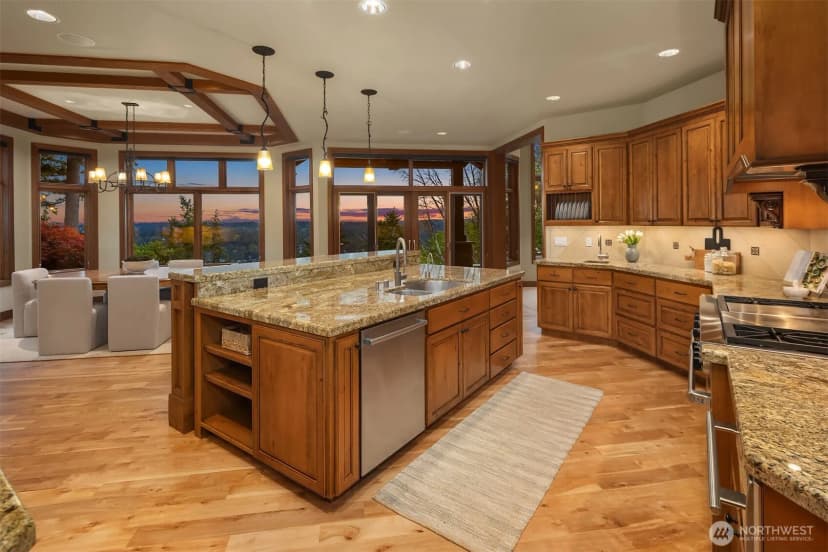 Property photo for 2457 204th Terrace Ne, Sammamish photo 11