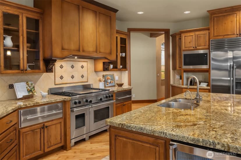 Property photo for 2457 204th Terrace Ne, Sammamish photo 14
