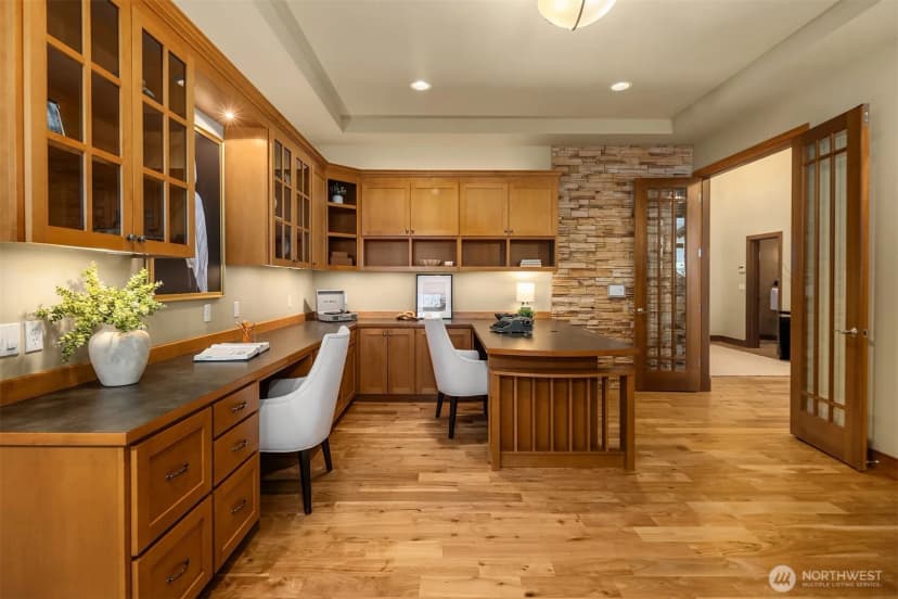 Property photo for 2457 204th Terrace Ne, Sammamish photo 16