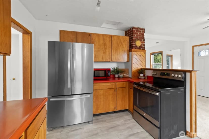 Property photo for 2431 Franklin Street, Bellingham photo 8