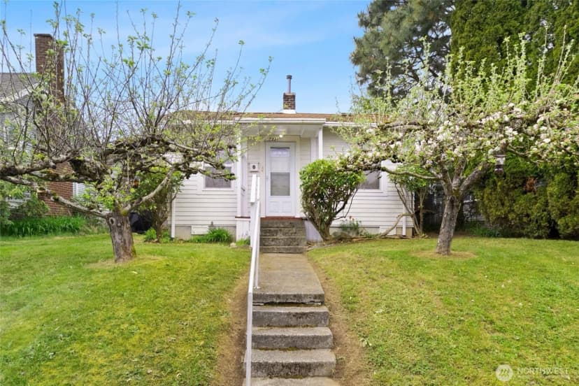 Property photo for 2431 Franklin Street, Bellingham