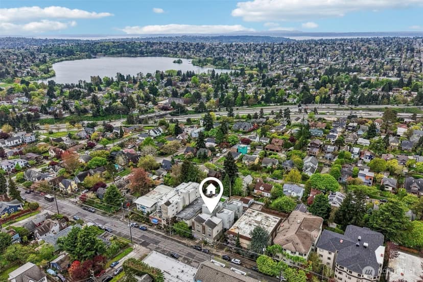 Property photo for 8297 5th Avenue Ne, Seattle photo 23