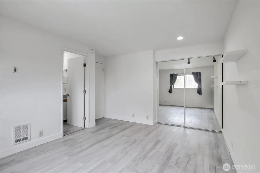 Property photo for 29645 18th Avenue S #c204, Federal Way photo 8